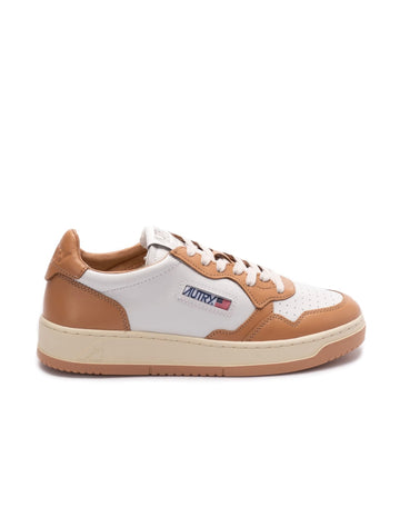 Autry Medalist Low “White/Cognac”